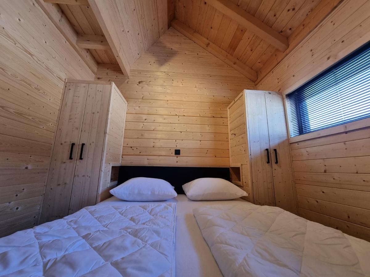 Chalet Met Sauna En Airconditioning Sint-Annaland Eksteriør bilde