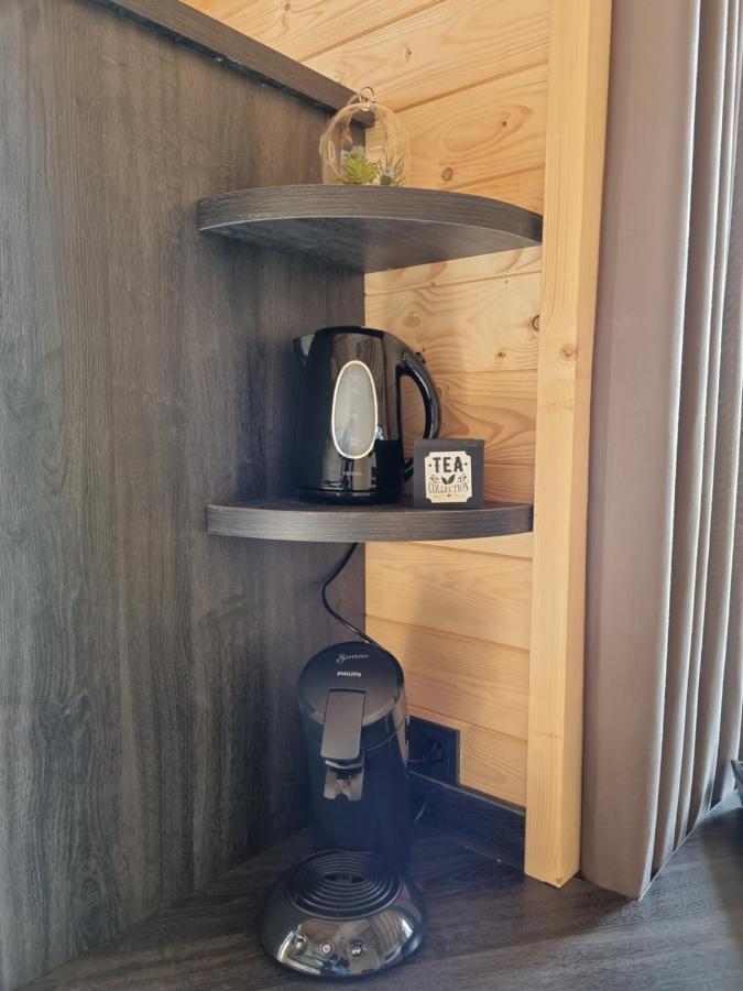 Chalet Met Sauna En Airconditioning Sint-Annaland Eksteriør bilde