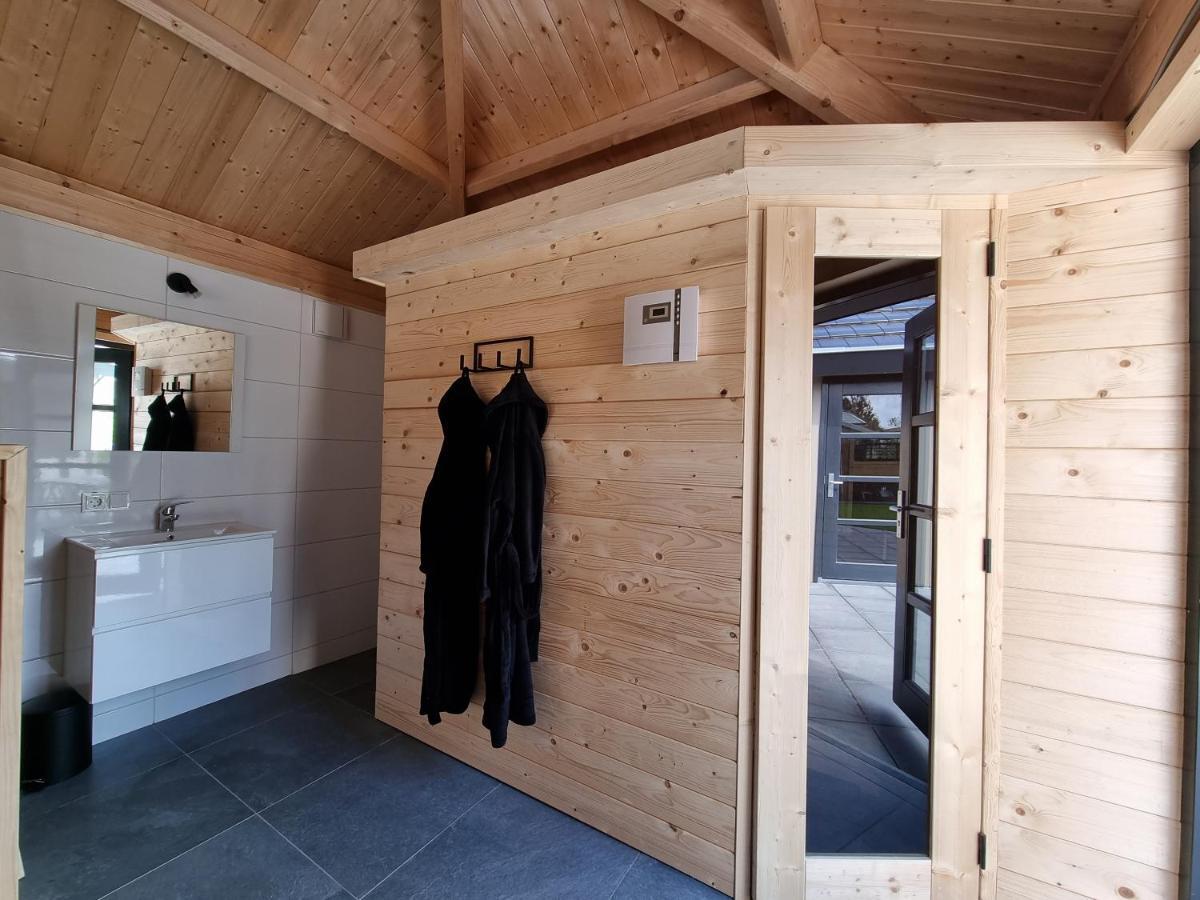 Chalet Met Sauna En Airconditioning Sint-Annaland Eksteriør bilde